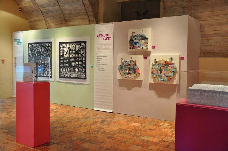 Exposition-atelier itinérante "Architectures de papier" au  château de Sainte-Suzanne © Cité de l’architecture & du patrimoine